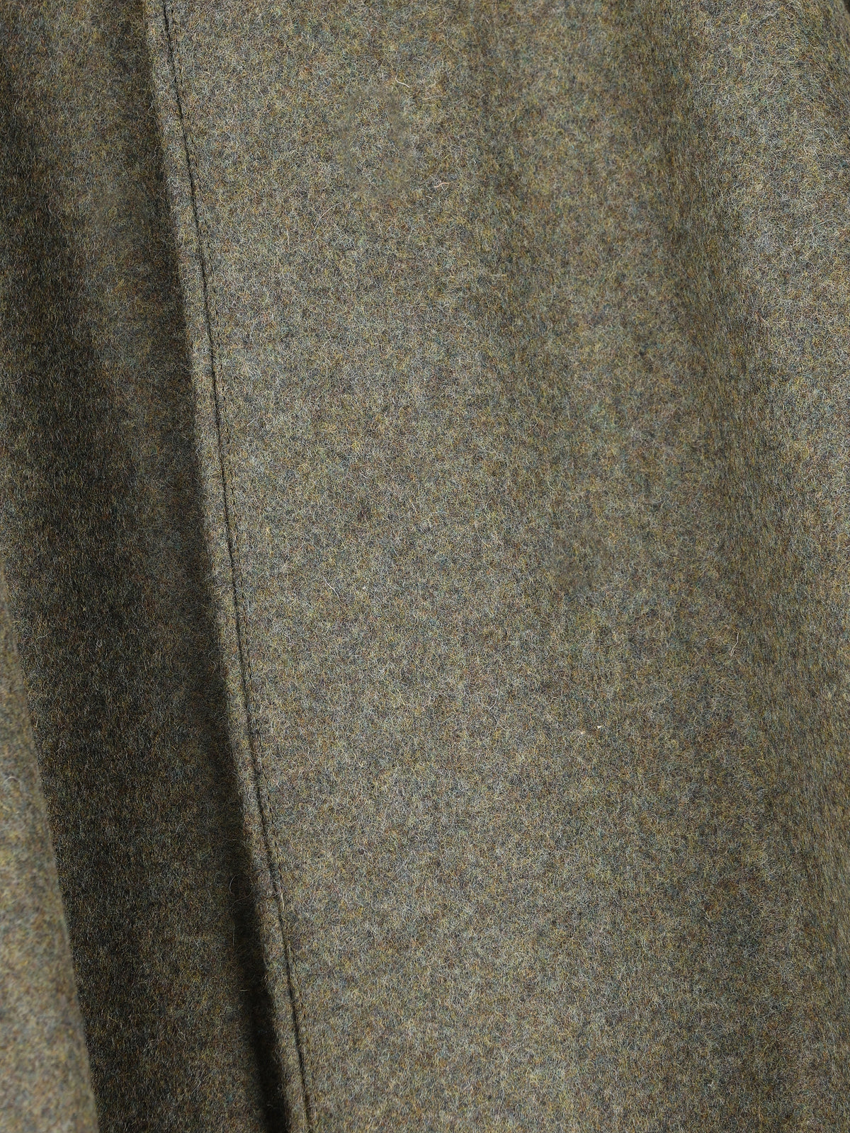 Mantella realizzata in lana. TAB0013 616037 IL TABARRO 