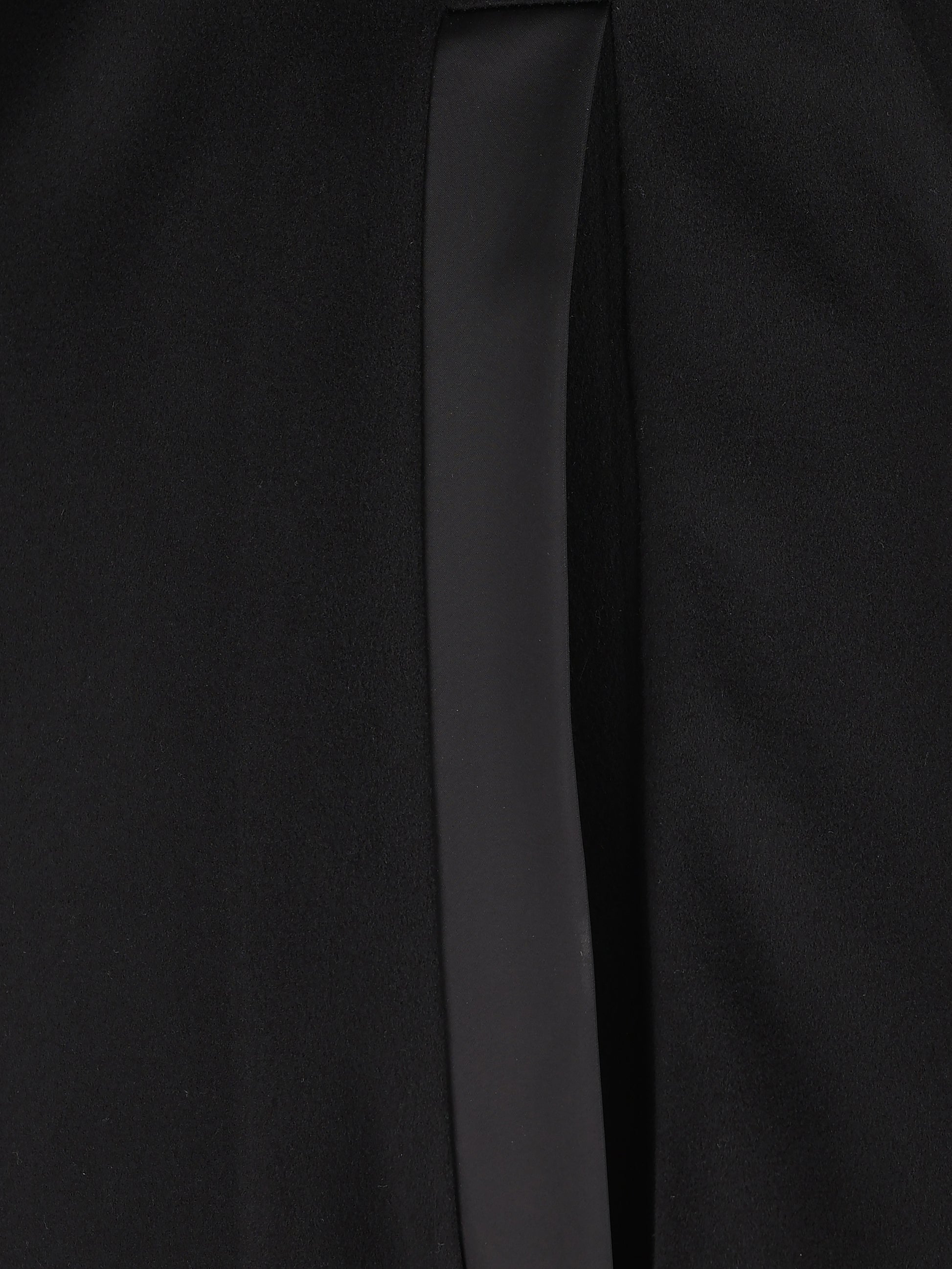 Cappotto realizzato in lana vergine. TAB0037 614059 IL TABARRO 