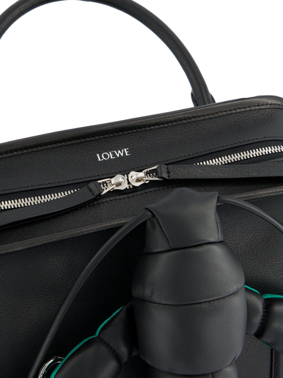 Borsa realizzata in pelle di bufalo. A03918MX26 1104 LOEWE 