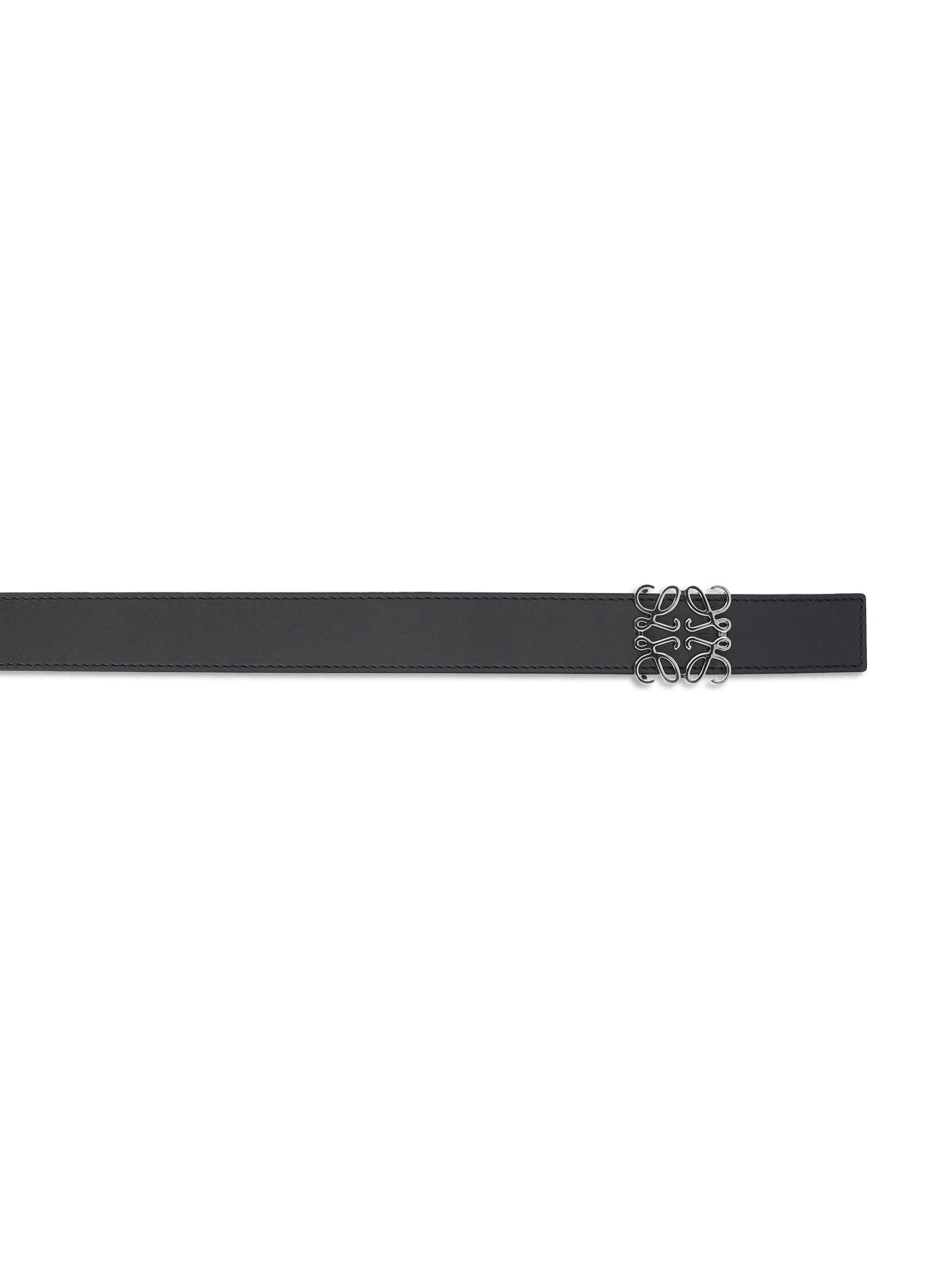 Cintura realizzata in pelle di vitello. E821Z26X03 1555 LOEWE 