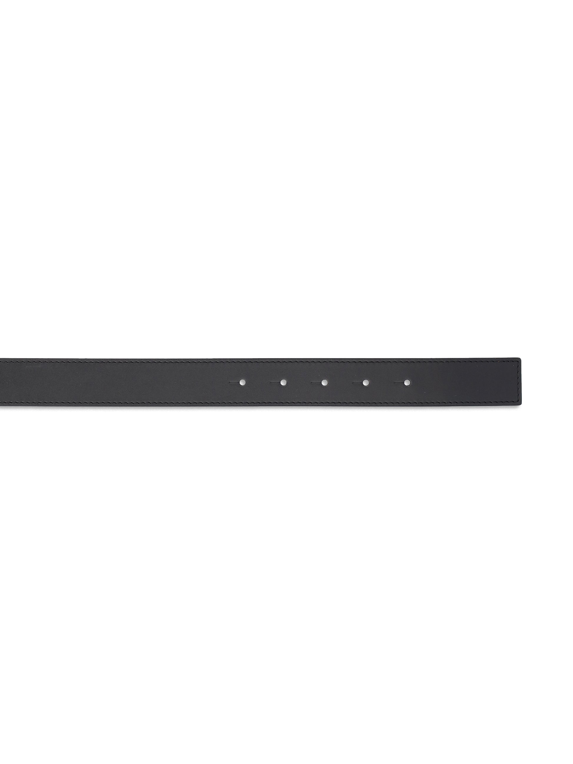 Cintura realizzata in pelle di vitello. E821Z26X03 1555 LOEWE 