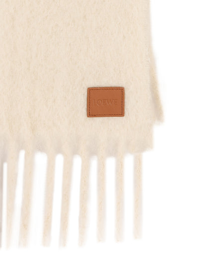 Sciarpa realizzata in misto mohair e lana di peso medio. F655254X01 2100 LOEWE 