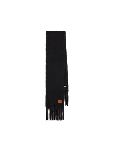 Sciarpa realizzata in mohair e lana. FSA6SS1X05 1100 LOEWE 