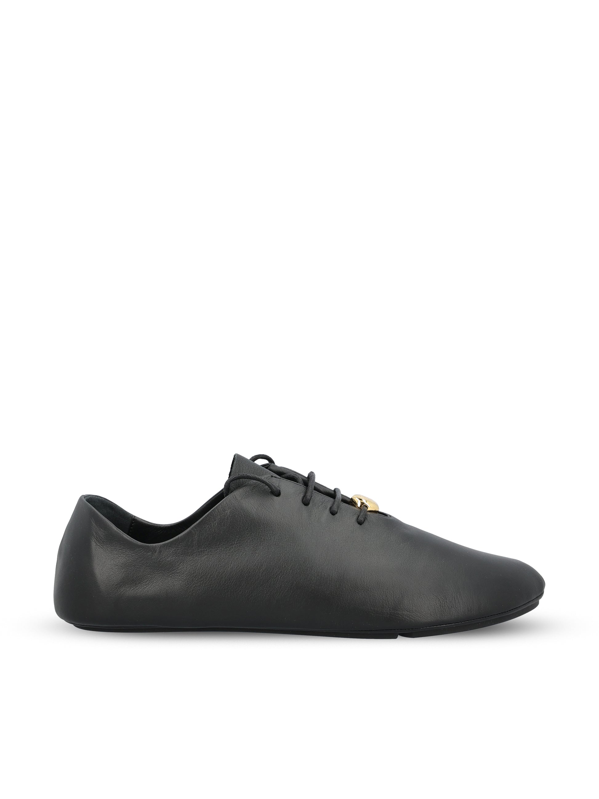 Scarpe realizzate in pelle. L815284X18 1100 LOEWE 