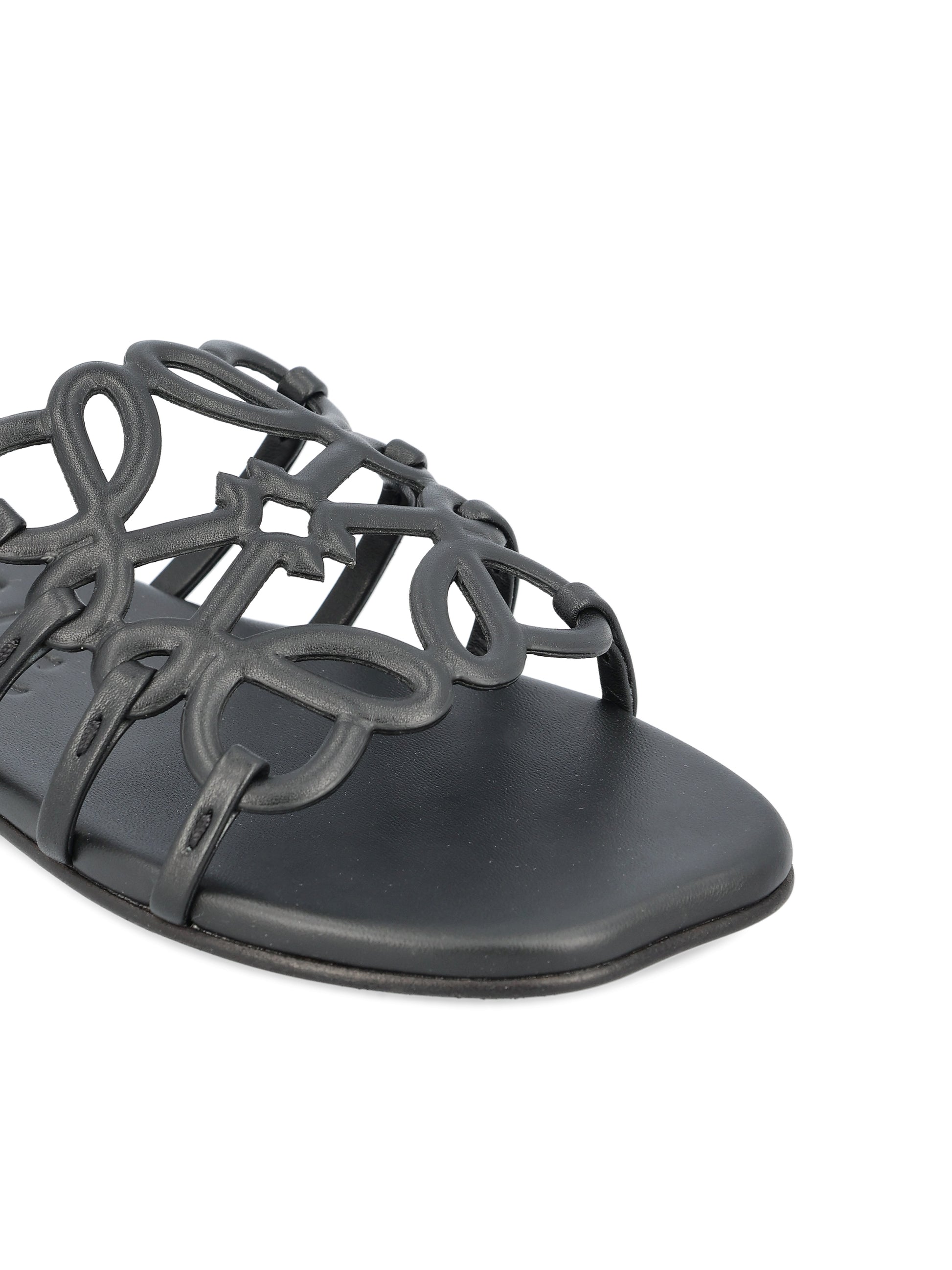 Sandali realizzati in pelle. LPEA465X06 1100 LOEWE 