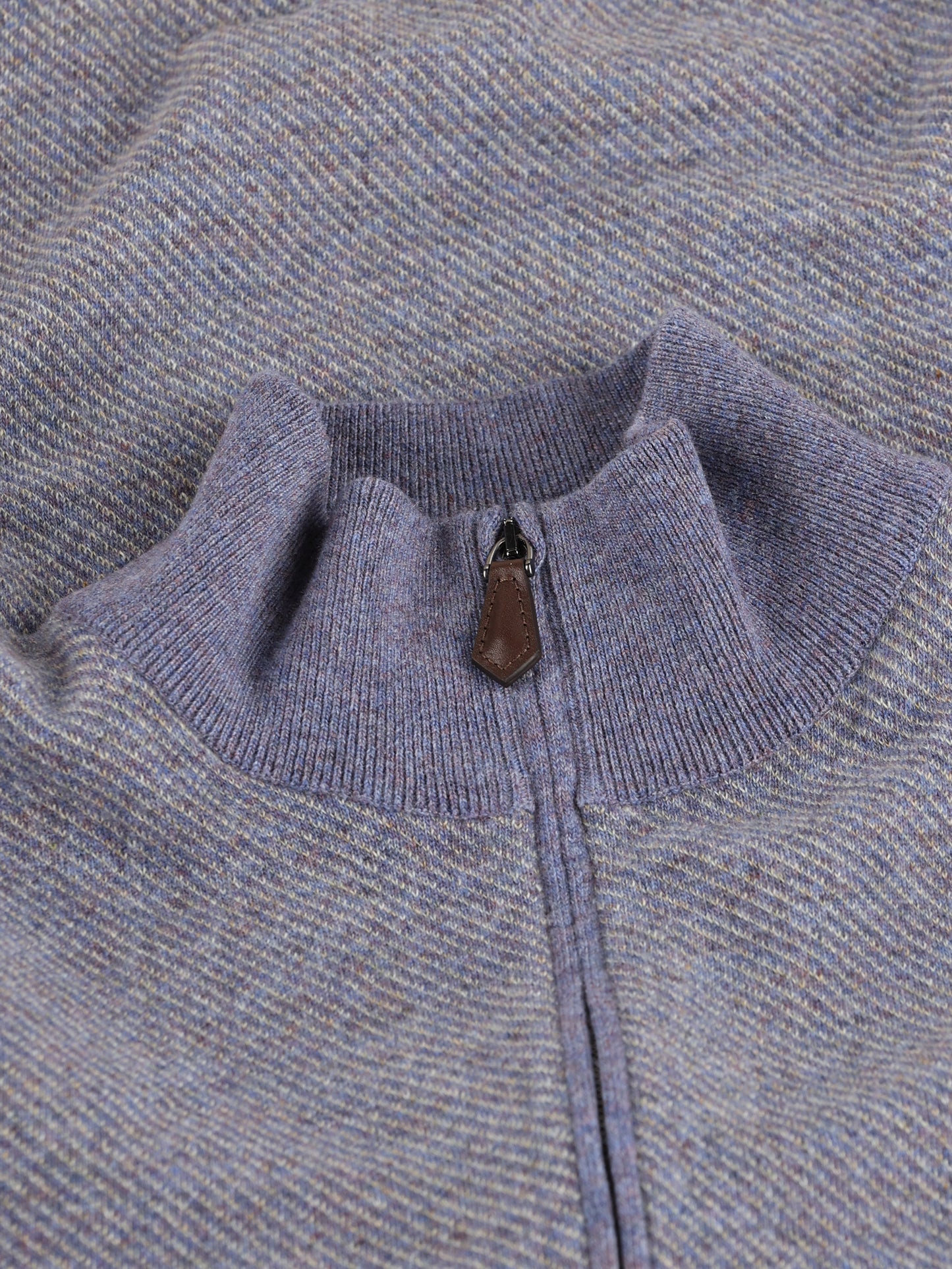 Pullover realizzato in cashmere. FAP5949 J2HR LORO PIANA 