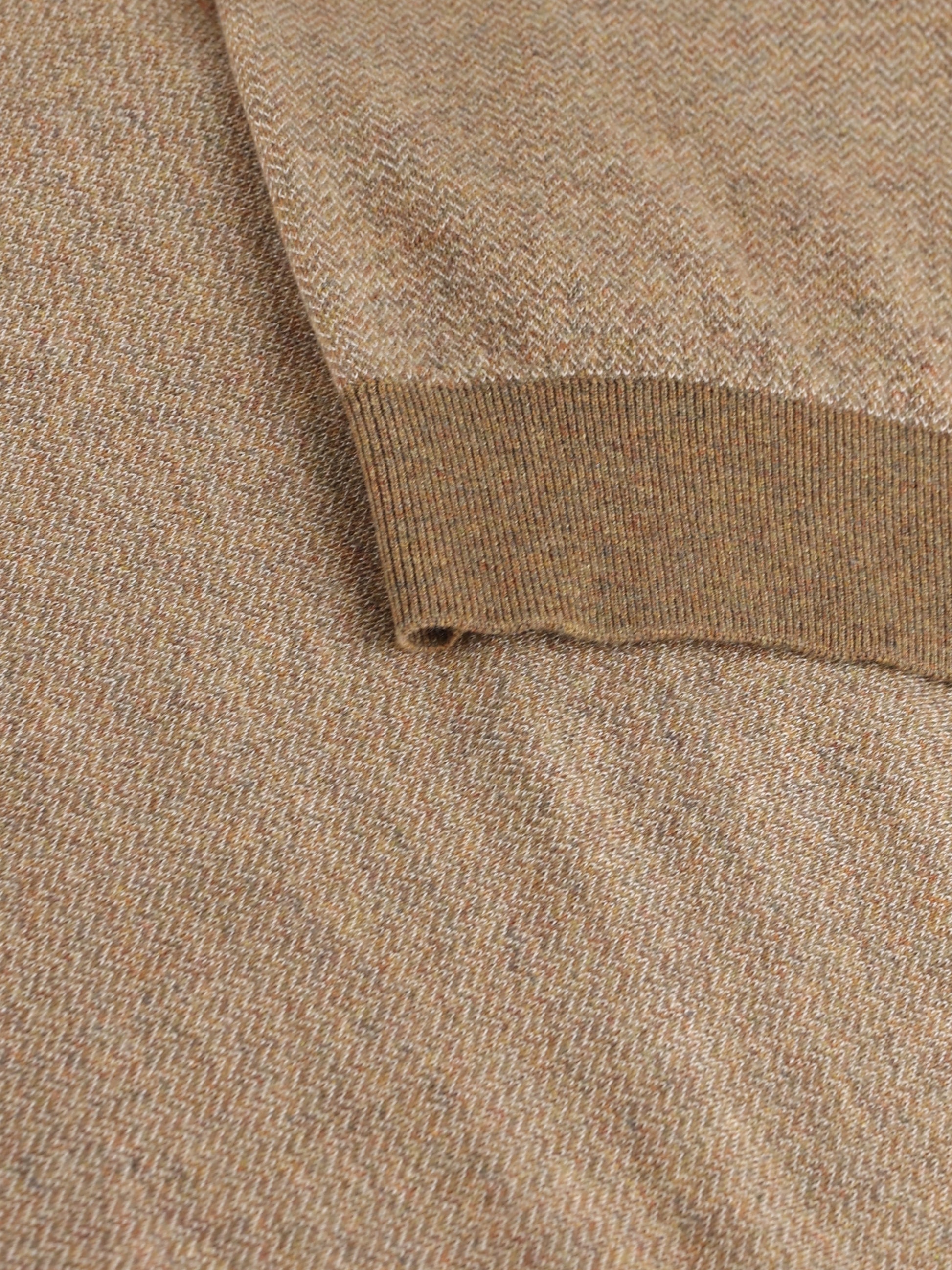 Maglia realizzata in cashmere e seta. FRM1386 B6L8 LORO PIANA 