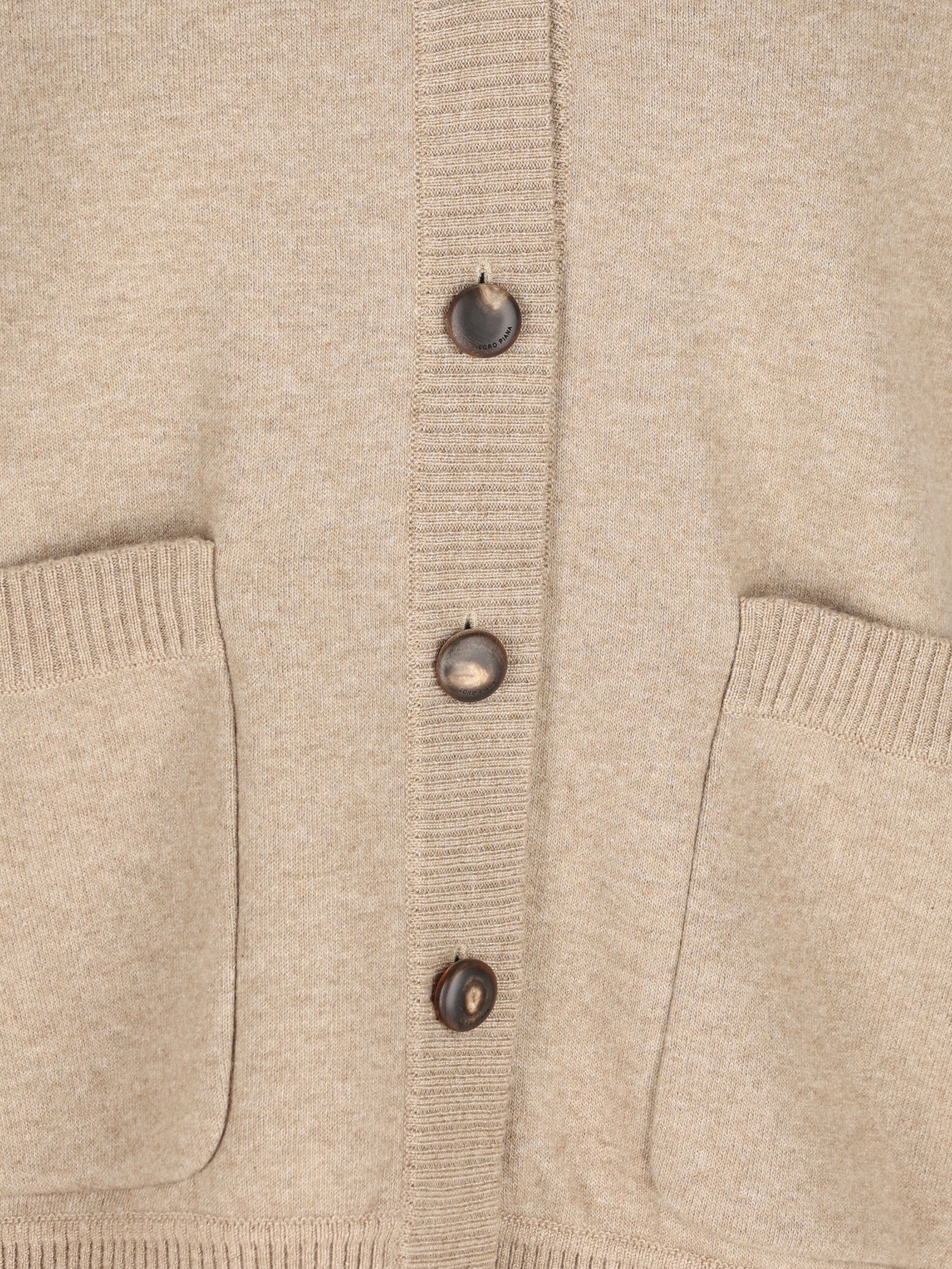 Cardigan realizzato in cashmere. FRW0830 D983 LORO PIANA 