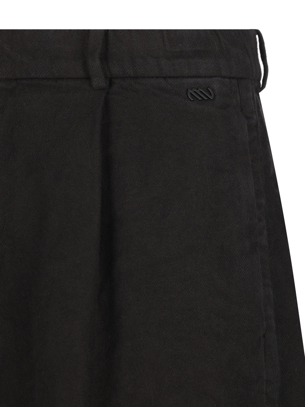 Pantaloni realizzati in lino. 21MMPA015A 110786G999 MASSIMO OSTI STUDIO 