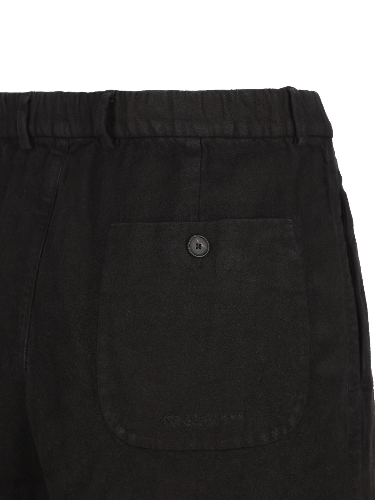 Pantaloni realizzati in lino. 21MMPA015A 110786G999 MASSIMO OSTI STUDIO 