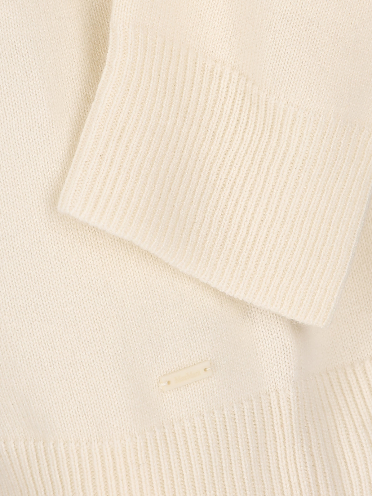 Maglia realizzata in cashmere. 2621366052600 001 MAX MARA 