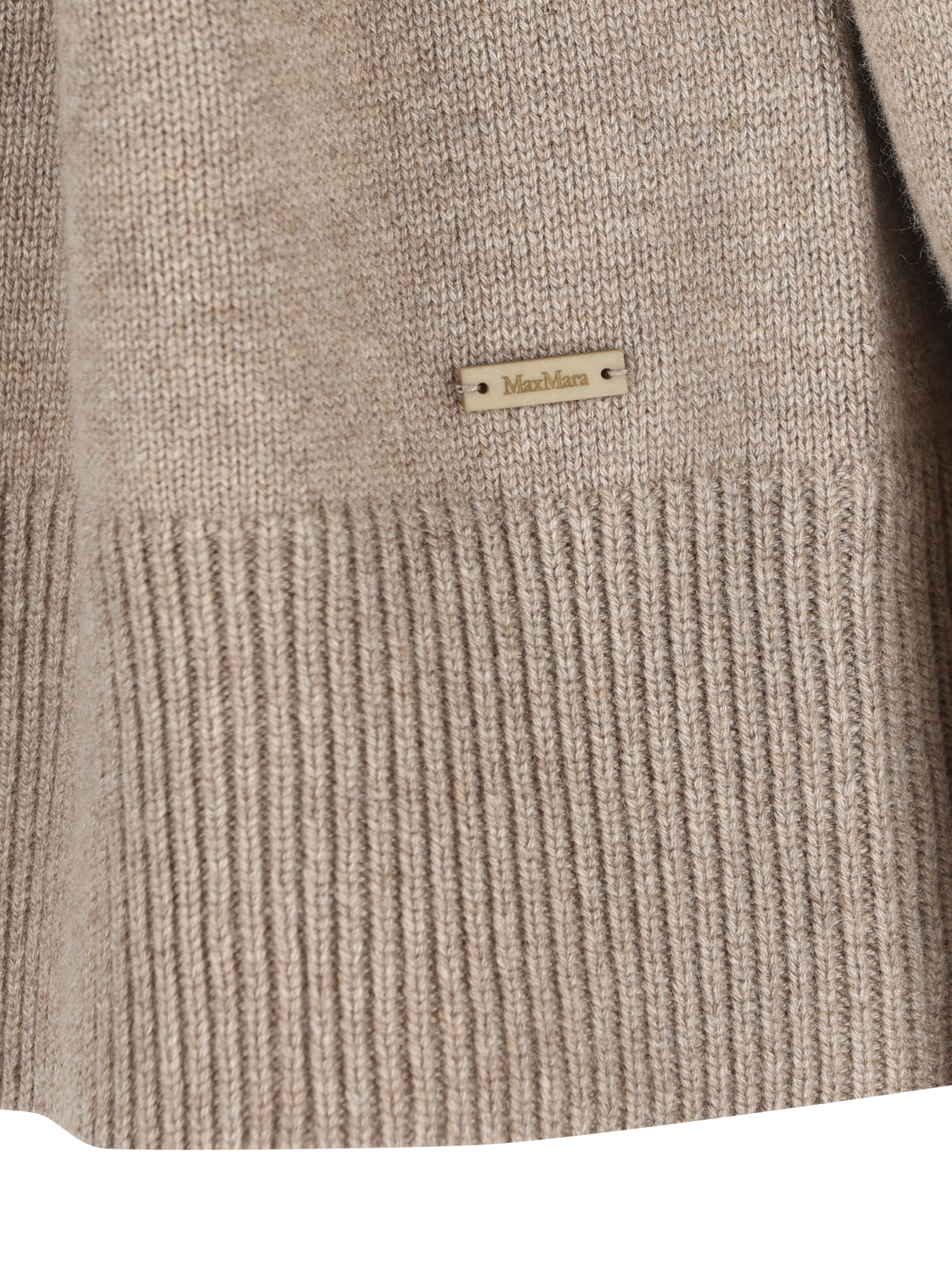 Maglia realizzata in cashmere. 2621366052600 002 MAX MARA 