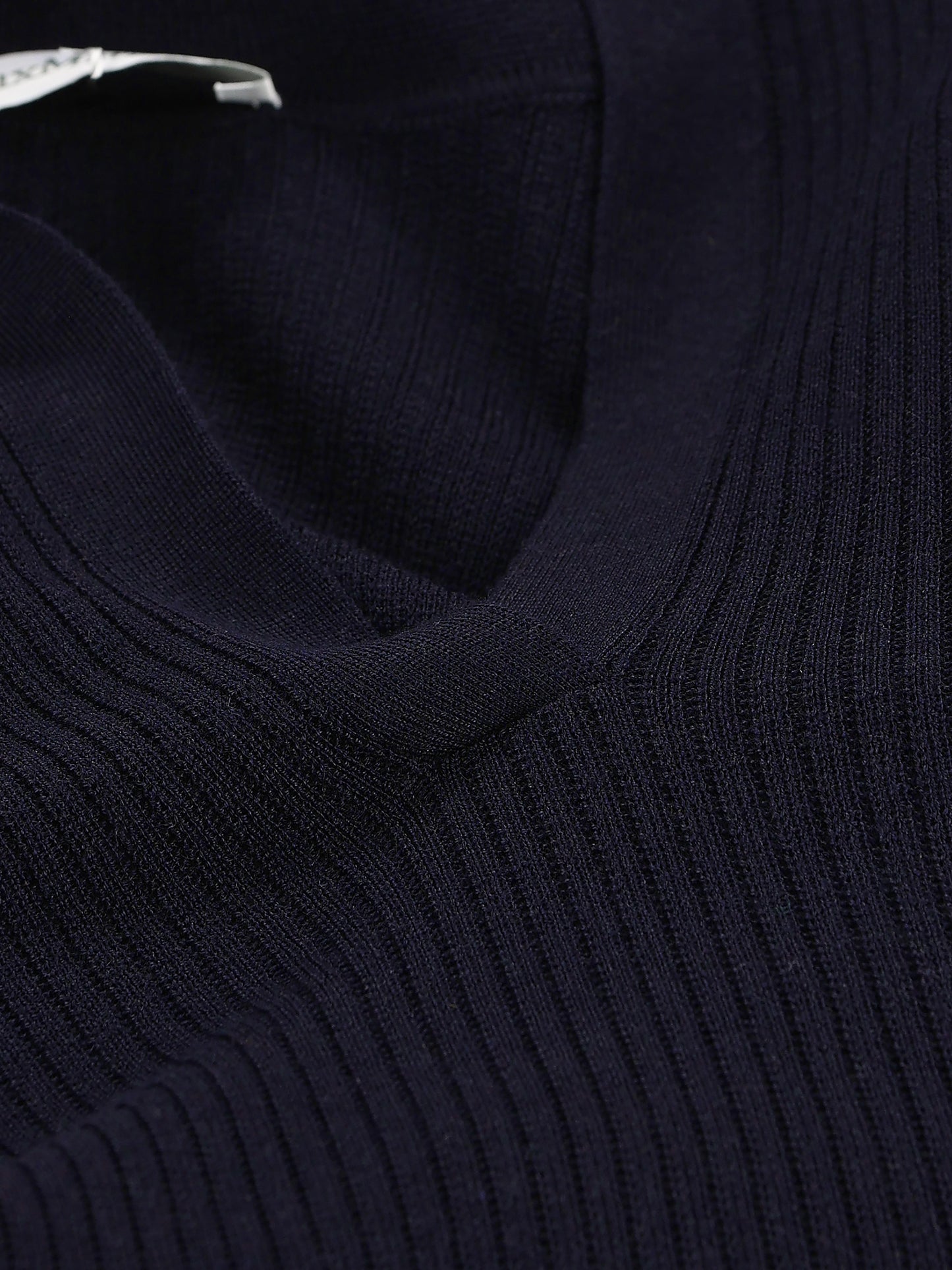 Maglia realizzata in cashmere e seta. 2621366101600 003 MAX MARA 
