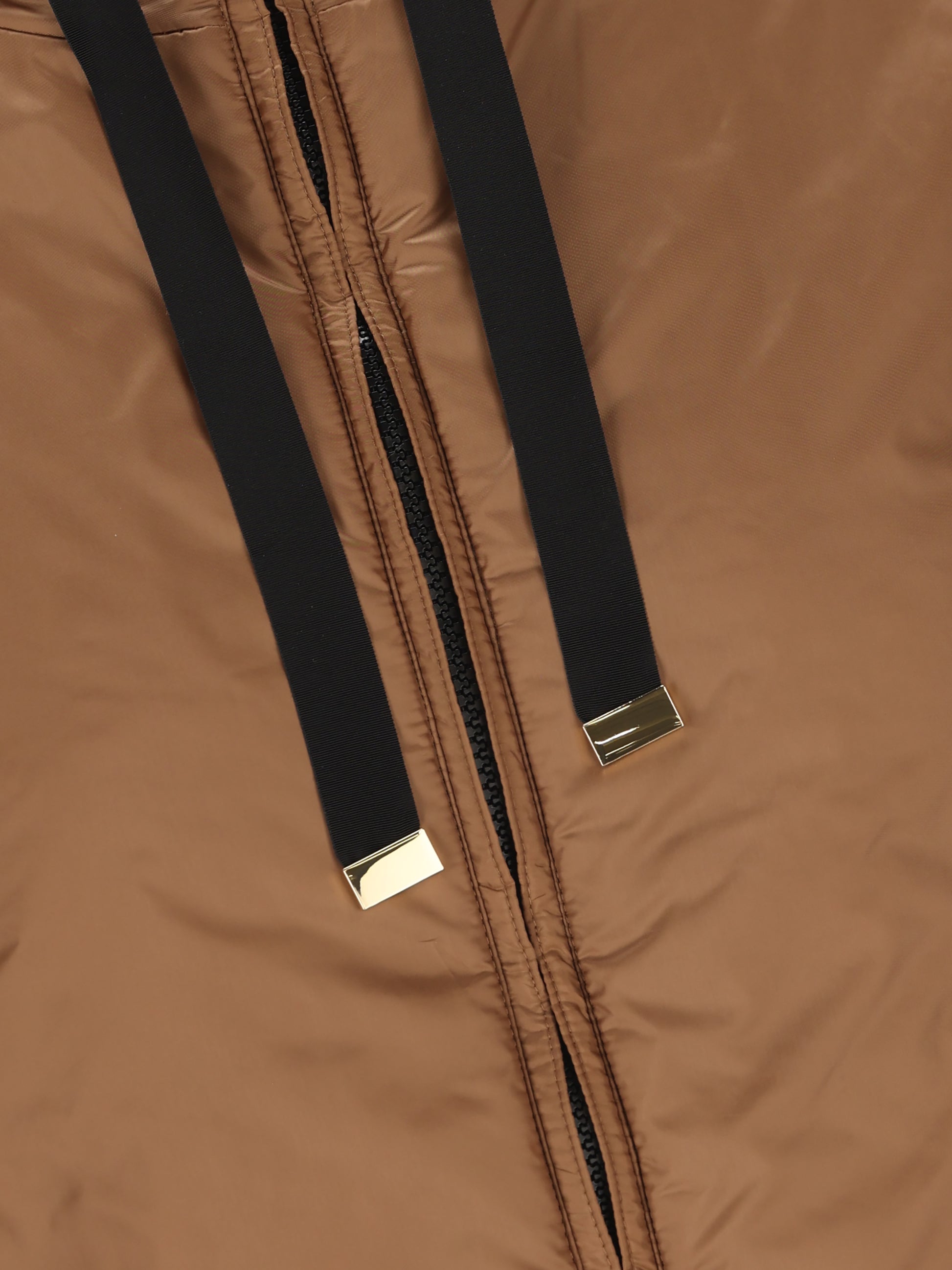 Giacca realizzata in poliestere. 2629486034600 051 MAX MARA - THE CUBE 