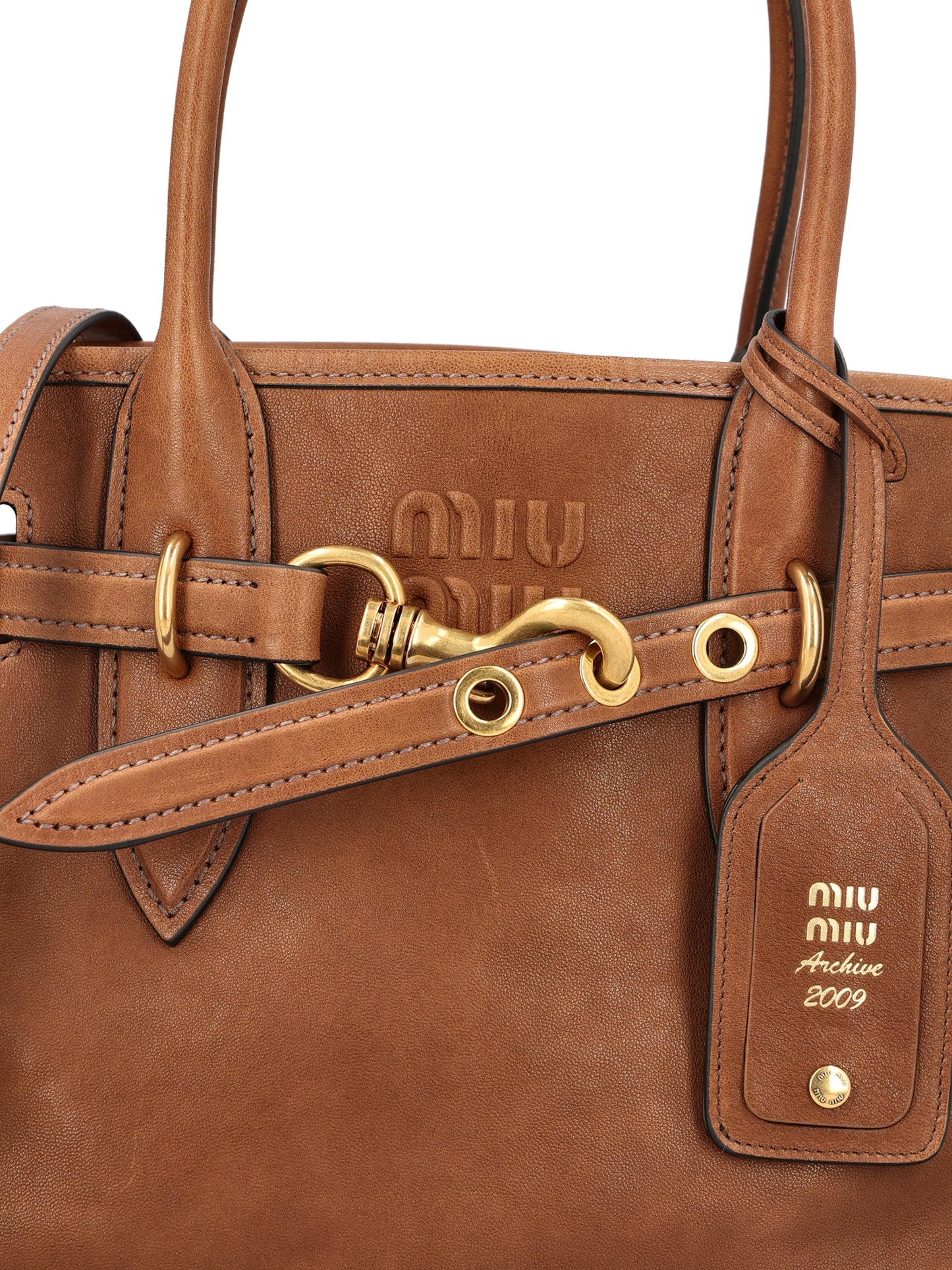 Borsa realizzata in pelle. 5BA292 2BBLF0316 MIU MIU 