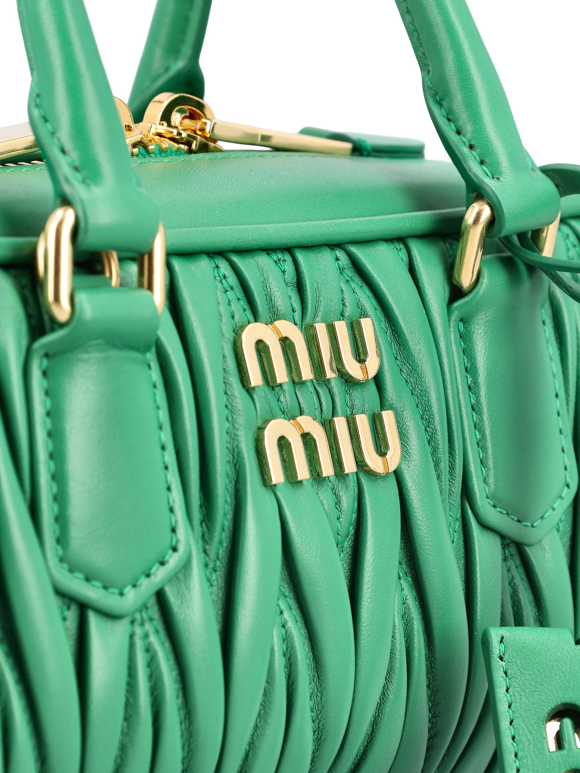 Borsa realizzata in pelle di agnello. 5BB142 AN88F0458 MIU MIU 