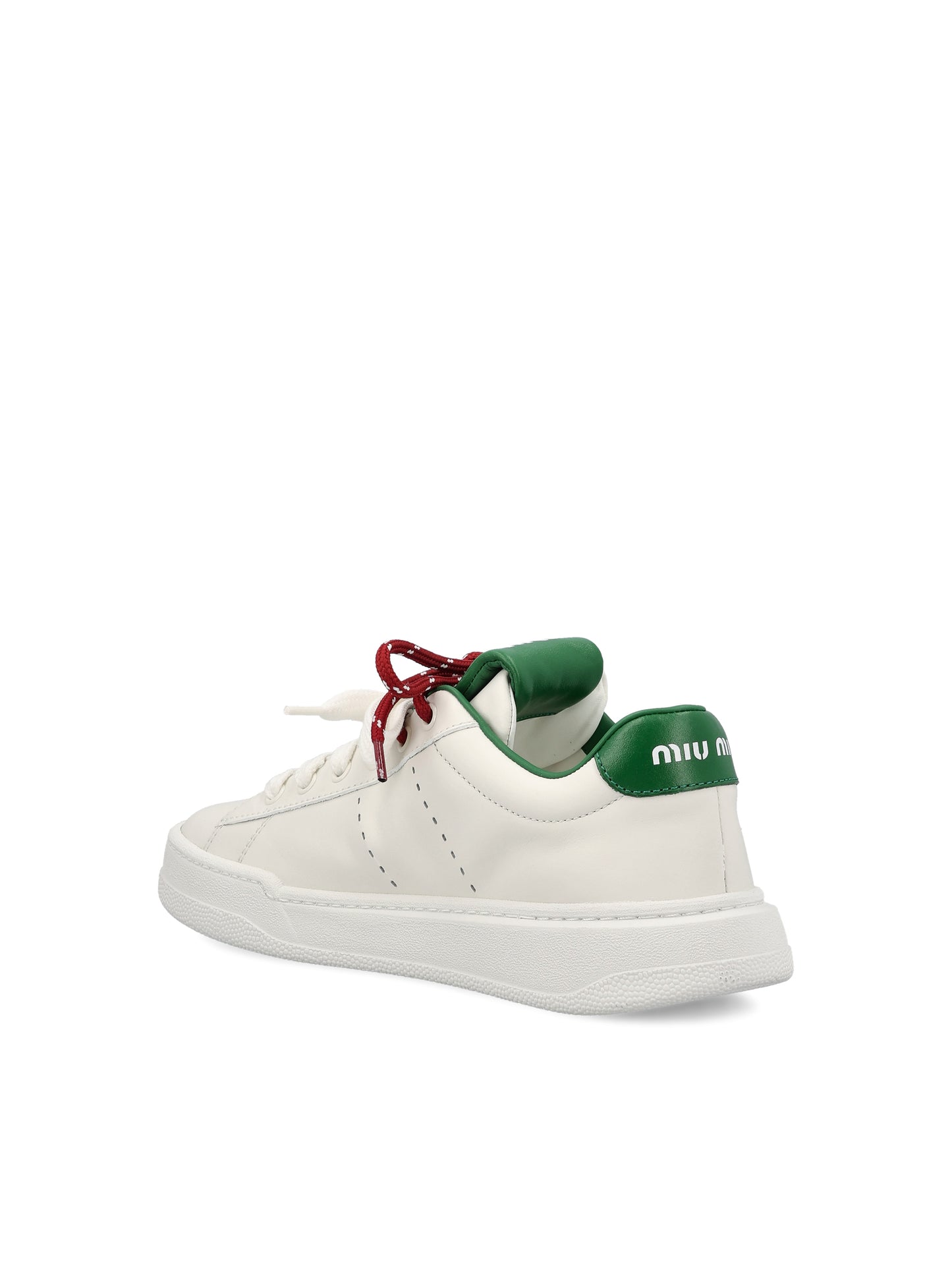 Sneakers realizzate in pelle di vitello. 5E387E 3L48F0A8Z MIU MIU 
