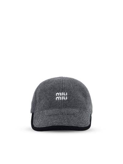 Cappello realizzato in poliestere. 5HC369 15V3F0031 MIU MIU 