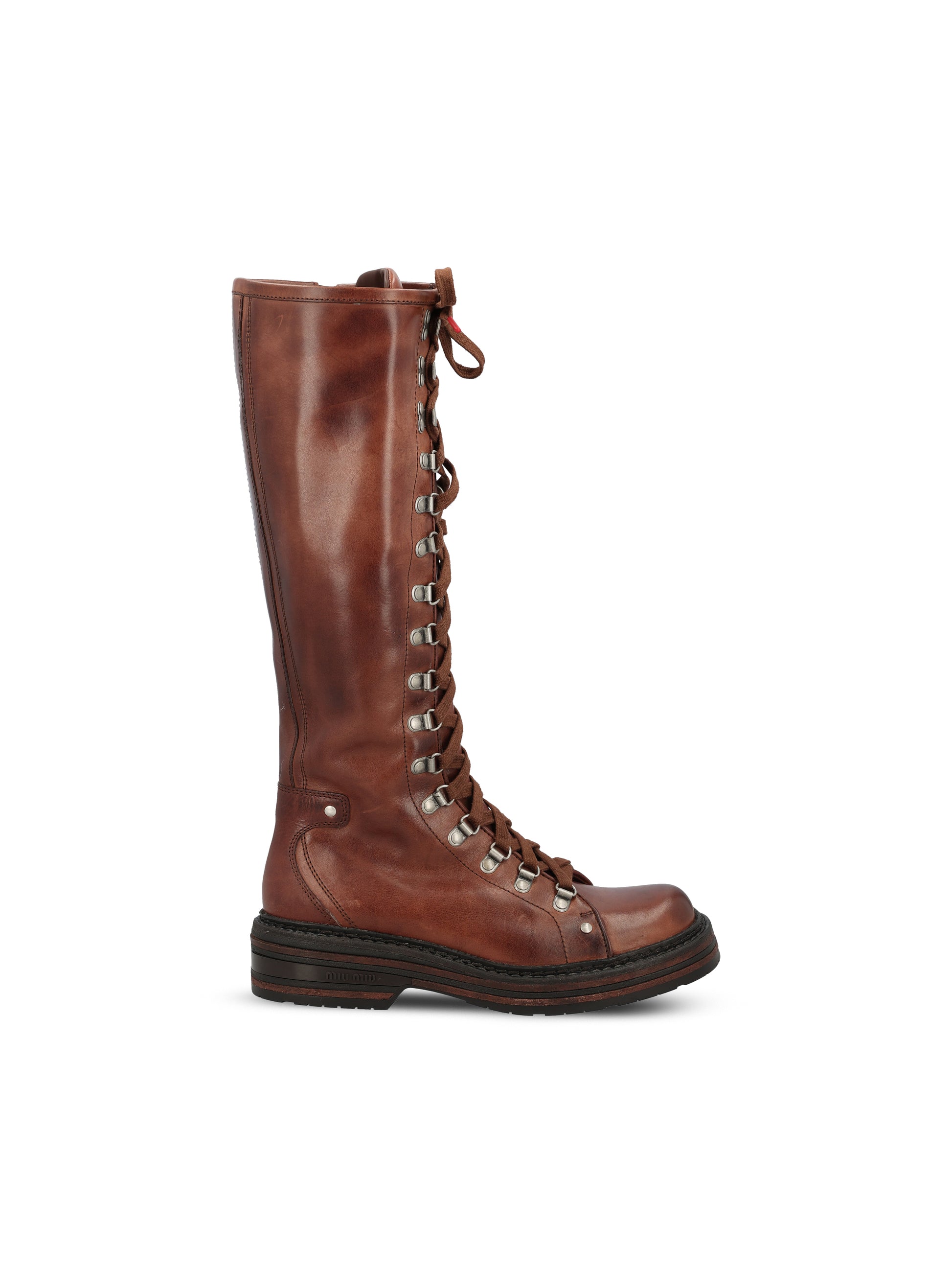 Stivali realizzati in pelle. 5W798E 5ODF0201 MIU MIU 