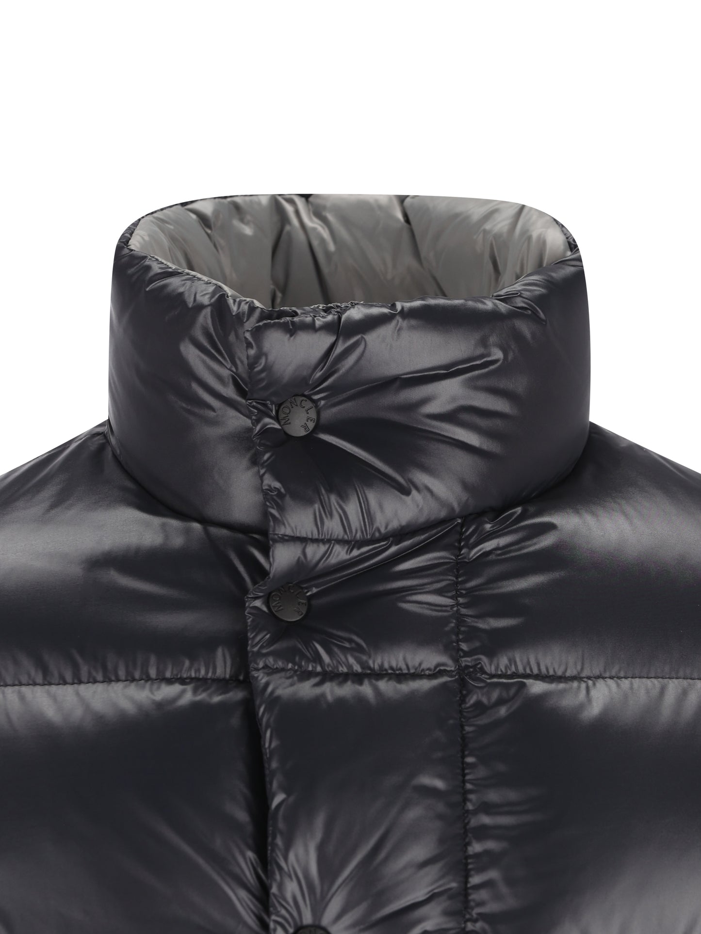 Piumino realizzato in poliammide. M1A00196 596XEP99 MONCLER 