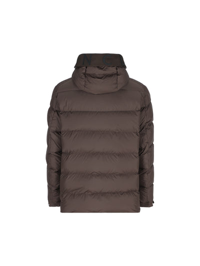 Piumino realizzato in poliestere. M1A00222 597YW258 MONCLER 