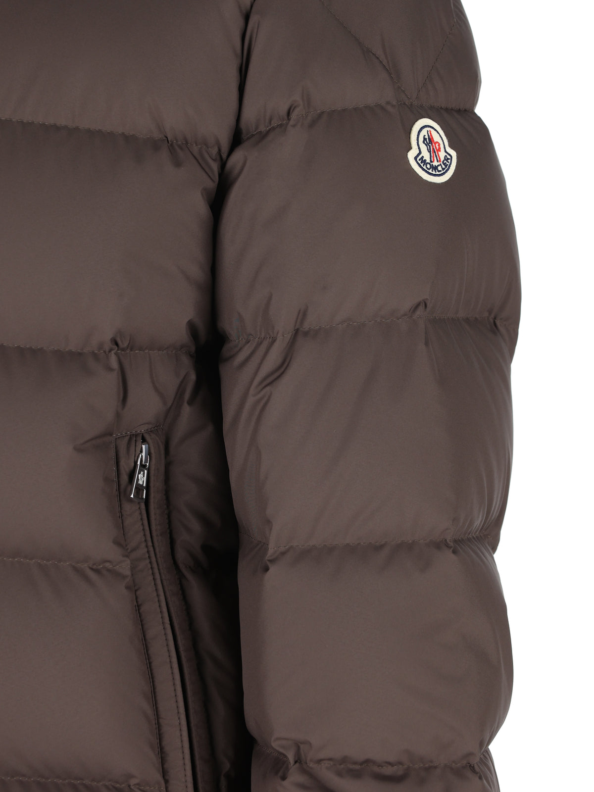 Piumino realizzato in poliestere. M1A00222 597YW258 MONCLER 
