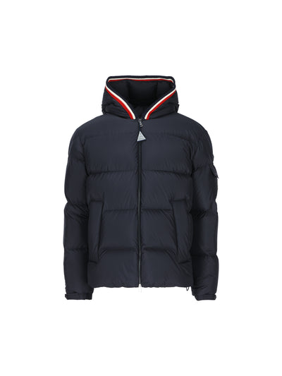 Piumino realizzato in poliestere. M1A00227 597YW778 MONCLER 
