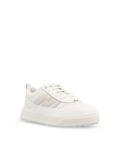 Sneakers realizzate in pelle. M4M00190 N0565001 MONCLER 