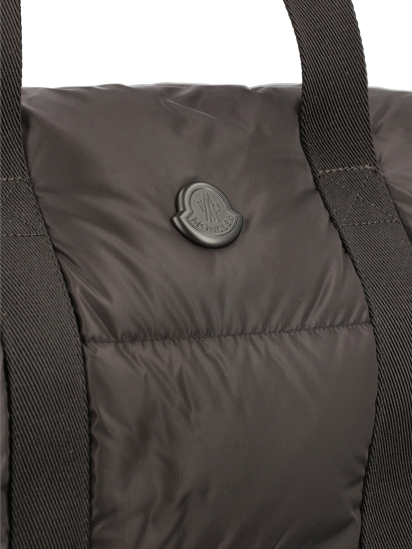 Borsone realizzato in poliammide. M5G00003 M7451999 MONCLER 