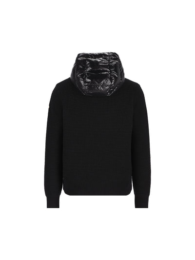 Cardigan realizzato in misto lana. M9B00059 M4281999 MONCLER 
