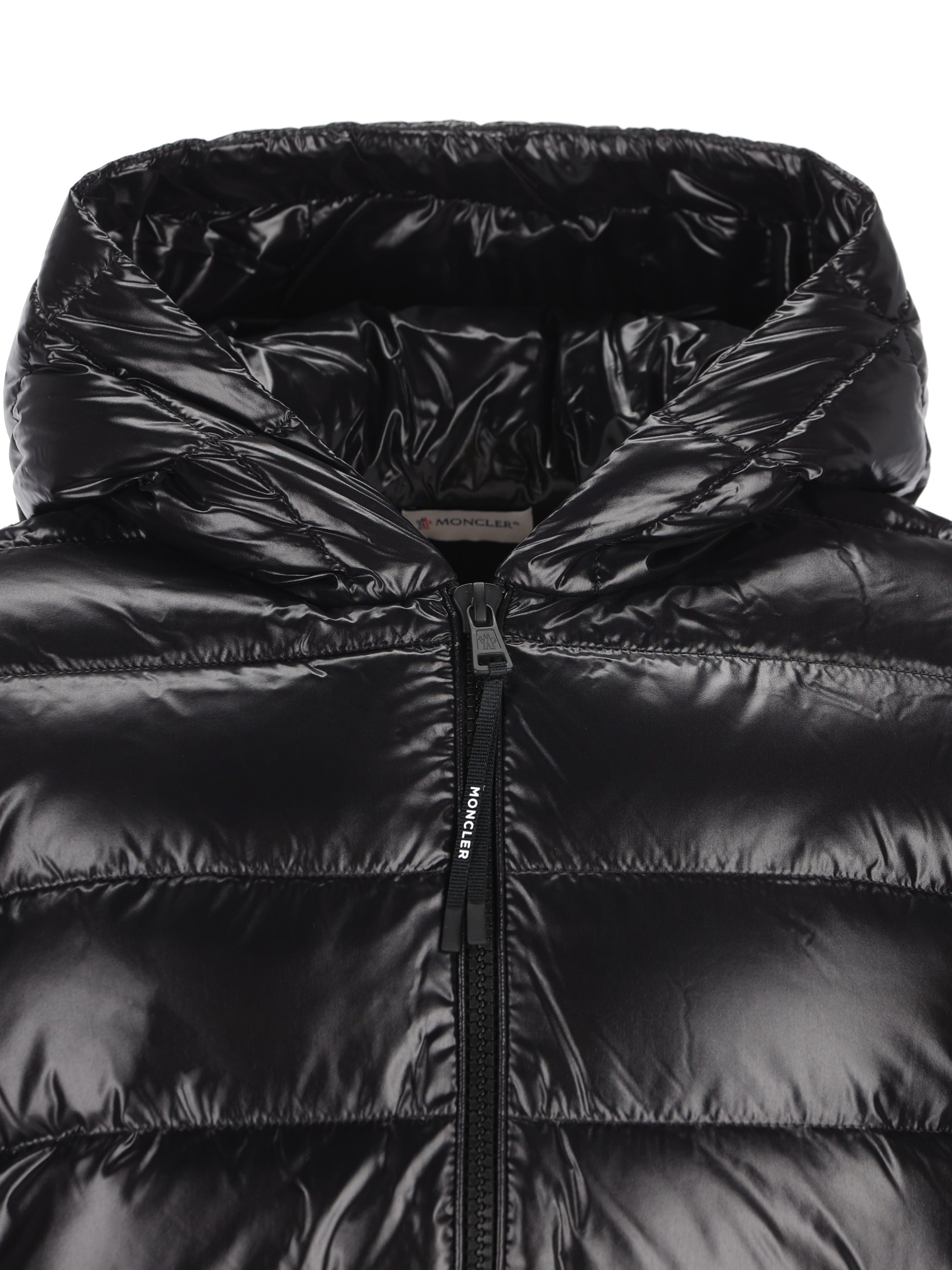 Cardigan realizzato in misto lana. M9B00059 M4281999 MONCLER 