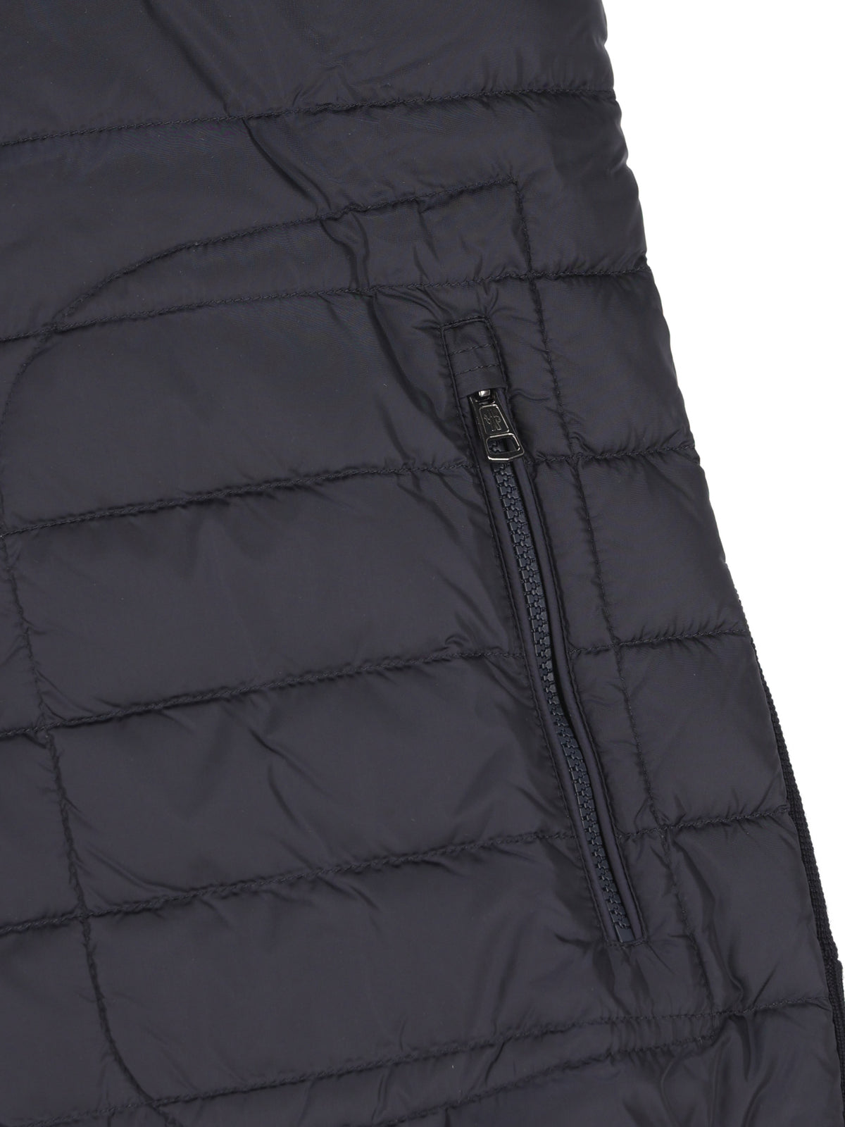 Cardigan realizzato in poliammide. M9B50700 A9341777 MONCLER 