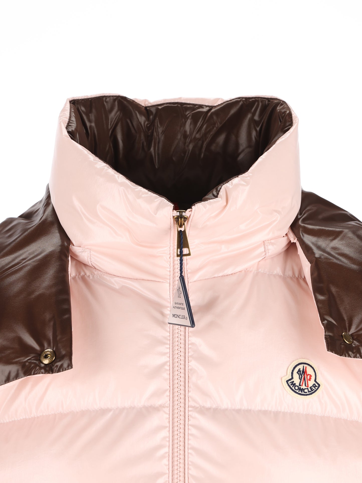Gilet realizzato in nylon. W1A00005 597EU519 MONCLER 