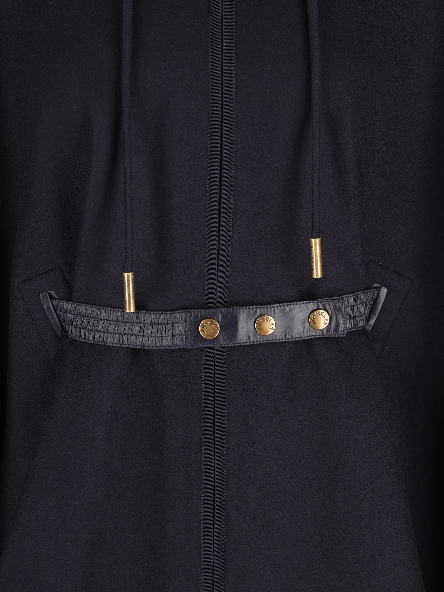 Mantella realizzata in misto lana. W3G00019 599DP778 MONCLER 