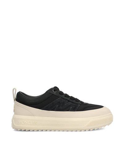 Sneakers realizzate in pelle. W4M00150 M7091999 MONCLER 