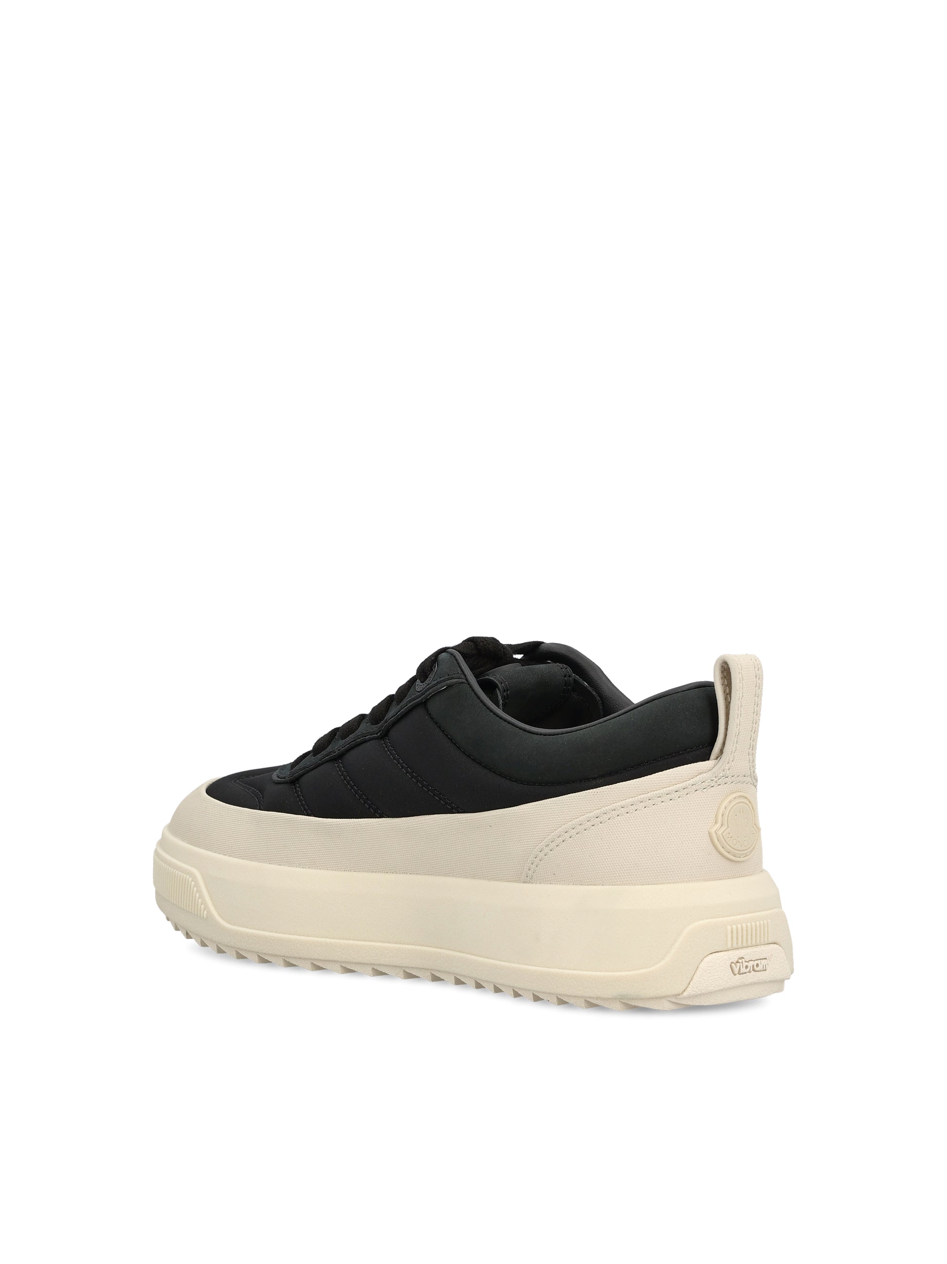Sneakers realizzate in pelle. W4M00150 M7091999 MONCLER 