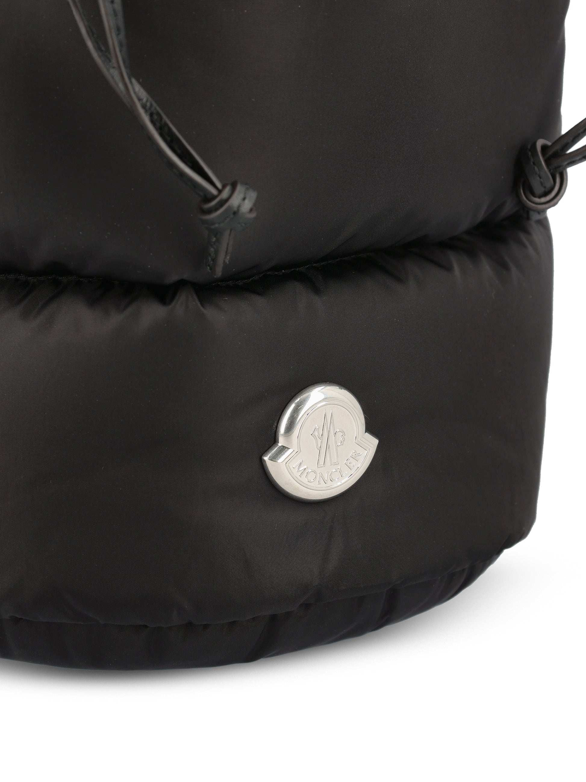 Borsa realizzata in nylon. W5I00002 M6275999 MONCLER 