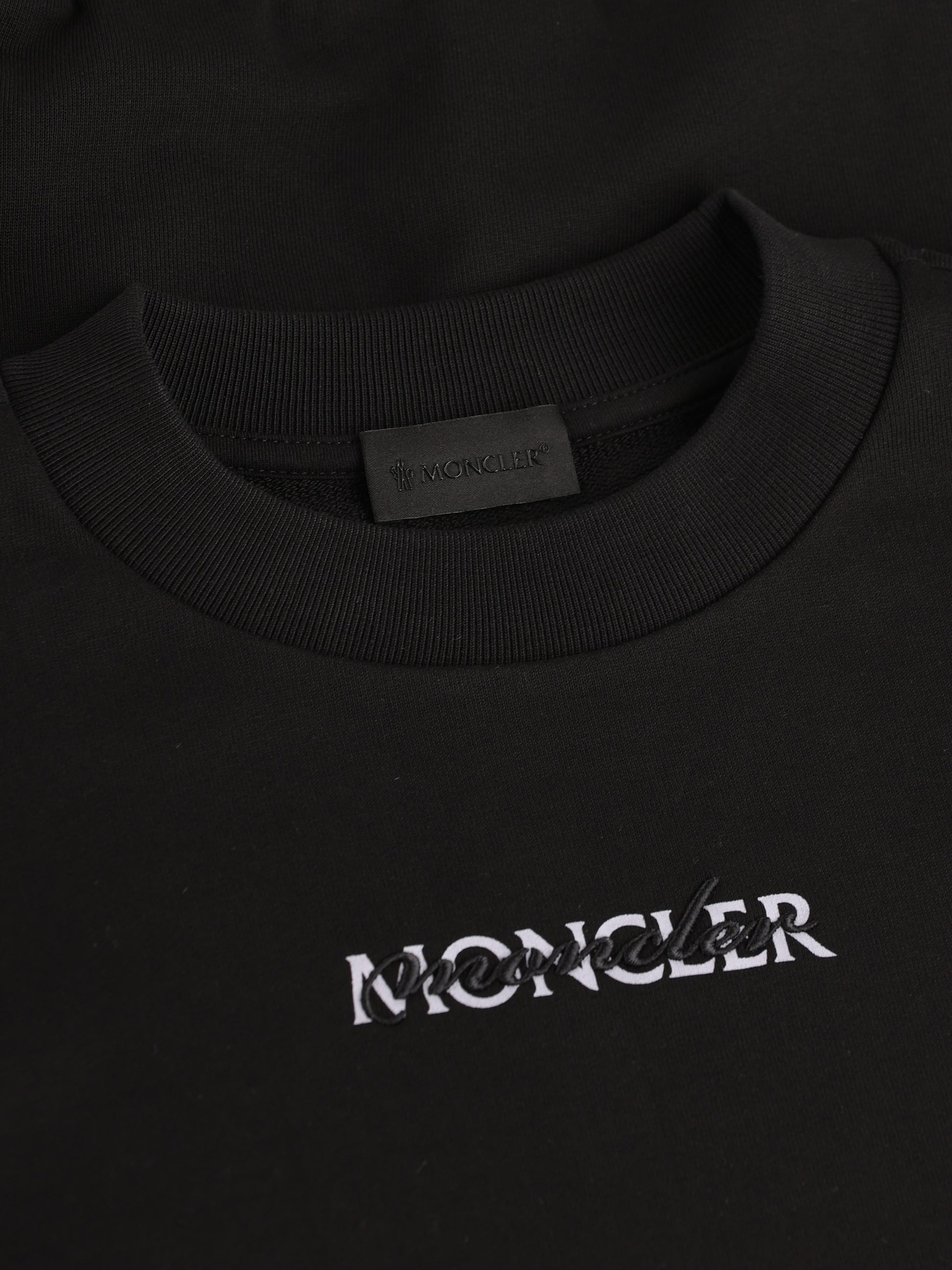 Felpa realizzata in cotone W8G00014 89AZY999 MONCLER 