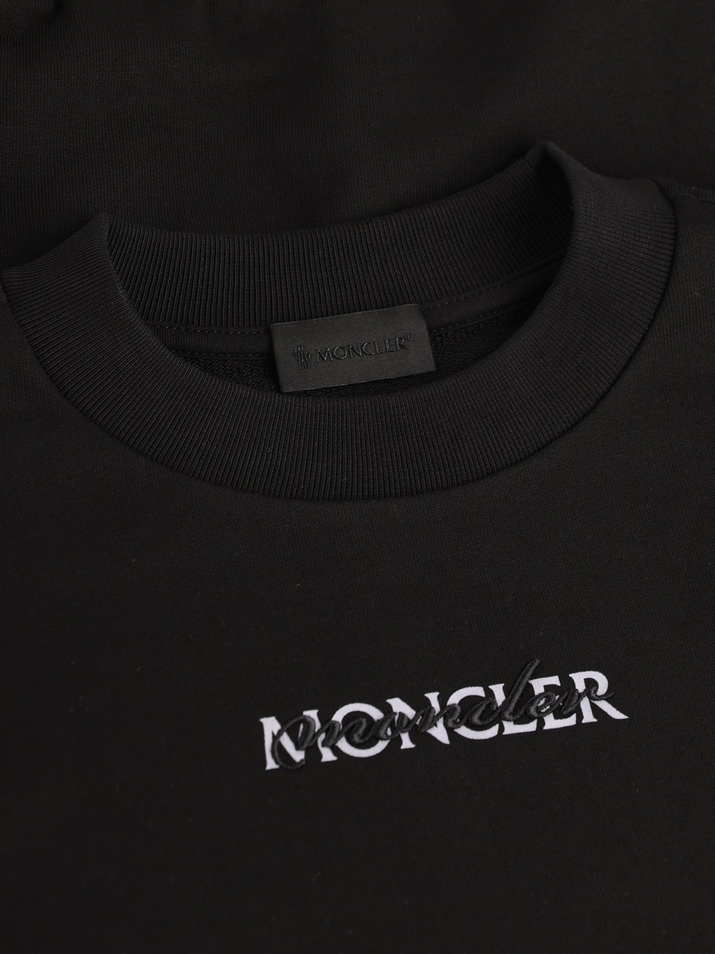 Felpa realizzata in cotone W8G00014 89AZY999 MONCLER 