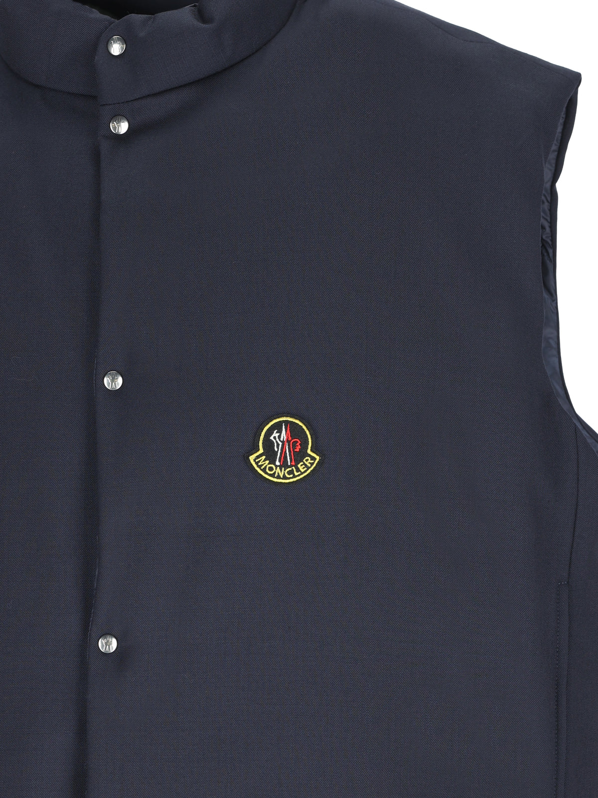 Gilet realizzato in poliammide. M1A0019 8597YF776 MONCLER RE-ICONS 