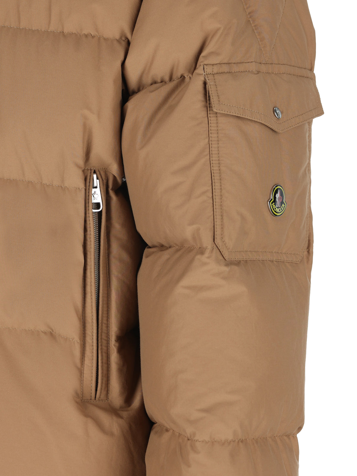 Piumino corto realizzato in cotone. M1A0020 95977X248 MONCLER RE-ICONS 