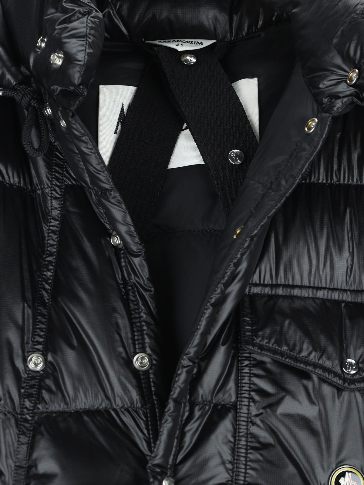 Piumino realizzato in misto cotone. W1A0026 8597X6999 MONCLER RE-ICONS 