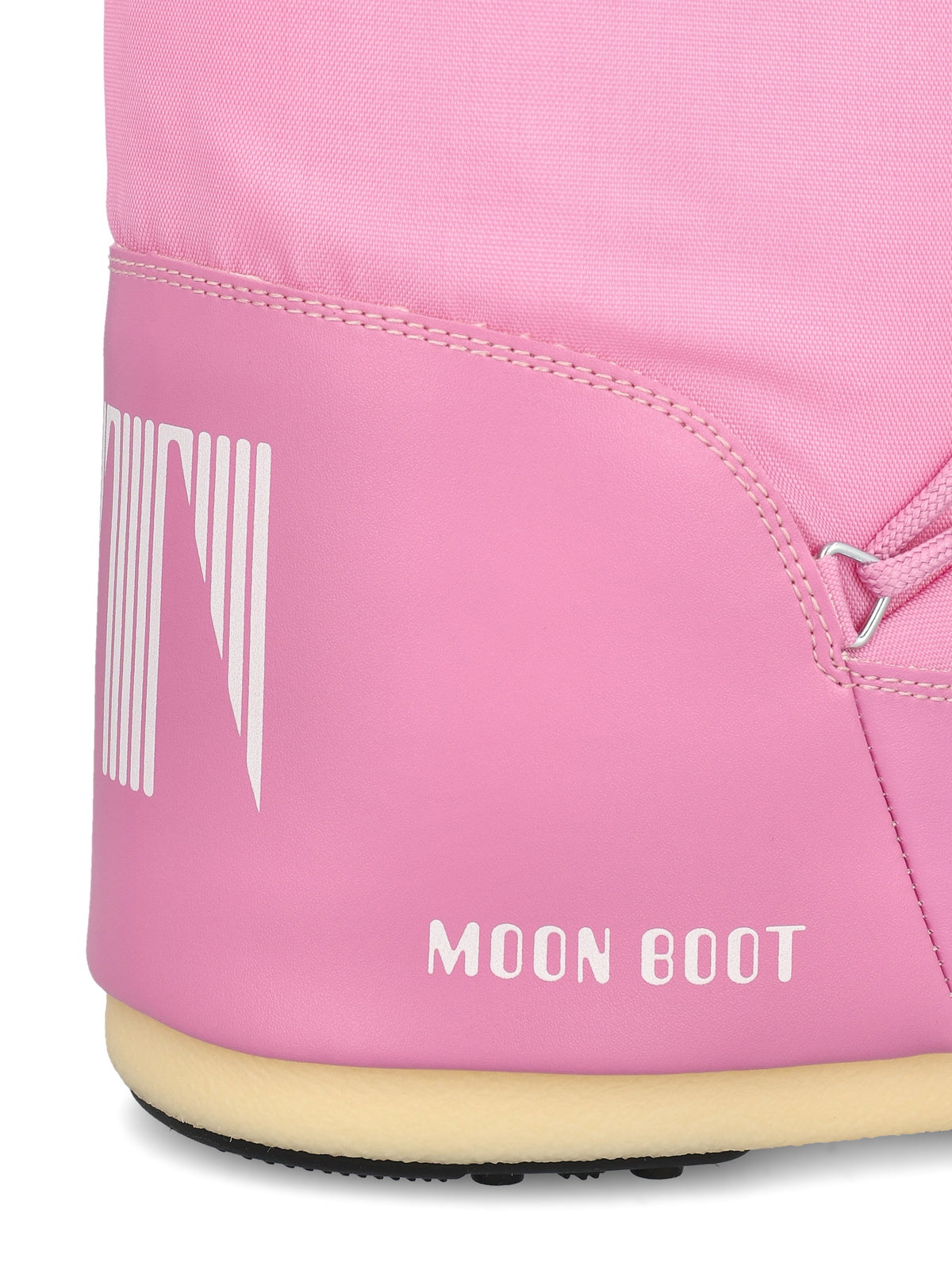 Stivali realizzati in nylon. 80D1400440 J001 MOON BOOT 