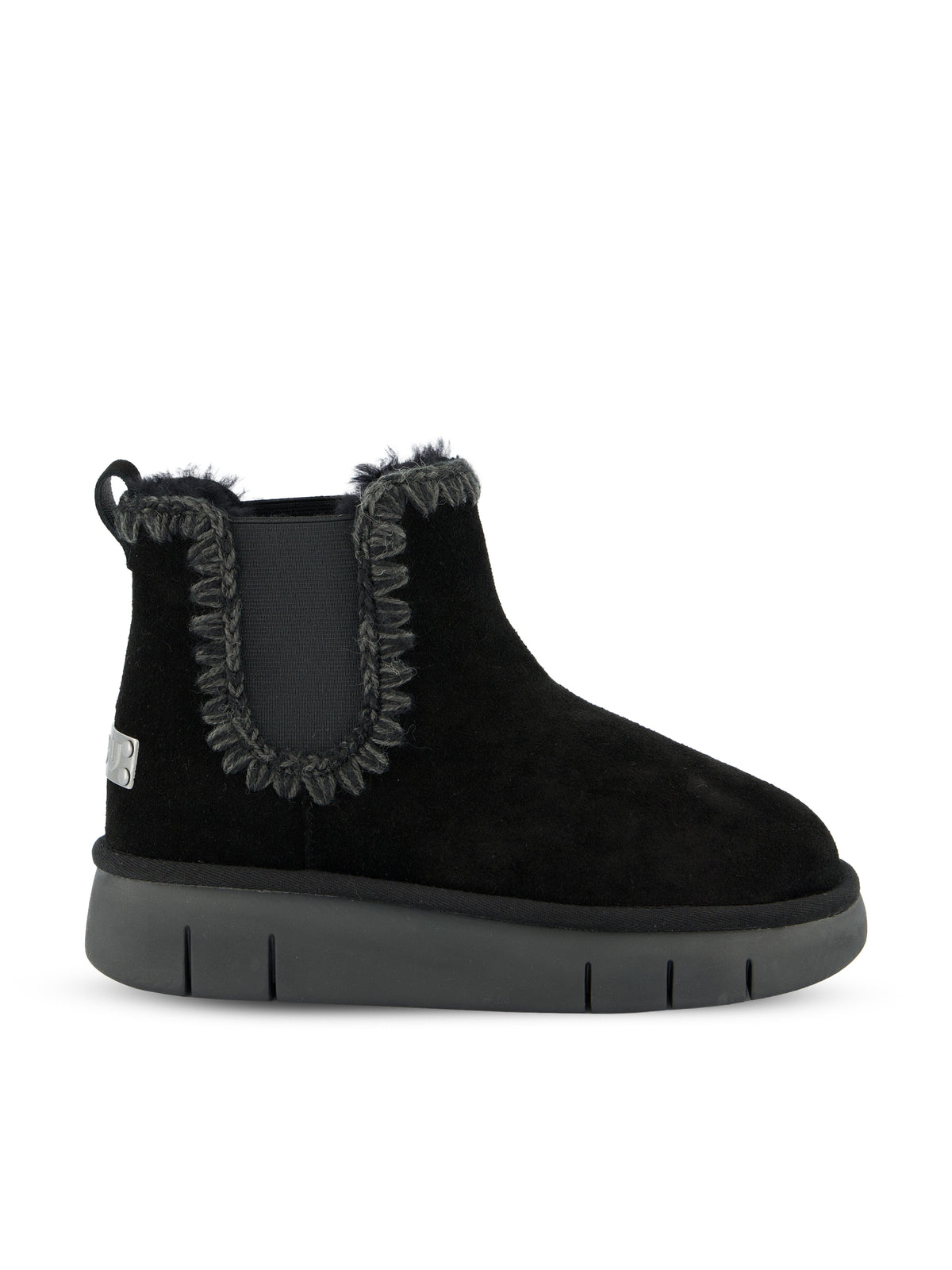 Stivaletti realizzati in suede. FW531037A BKBK MOU 