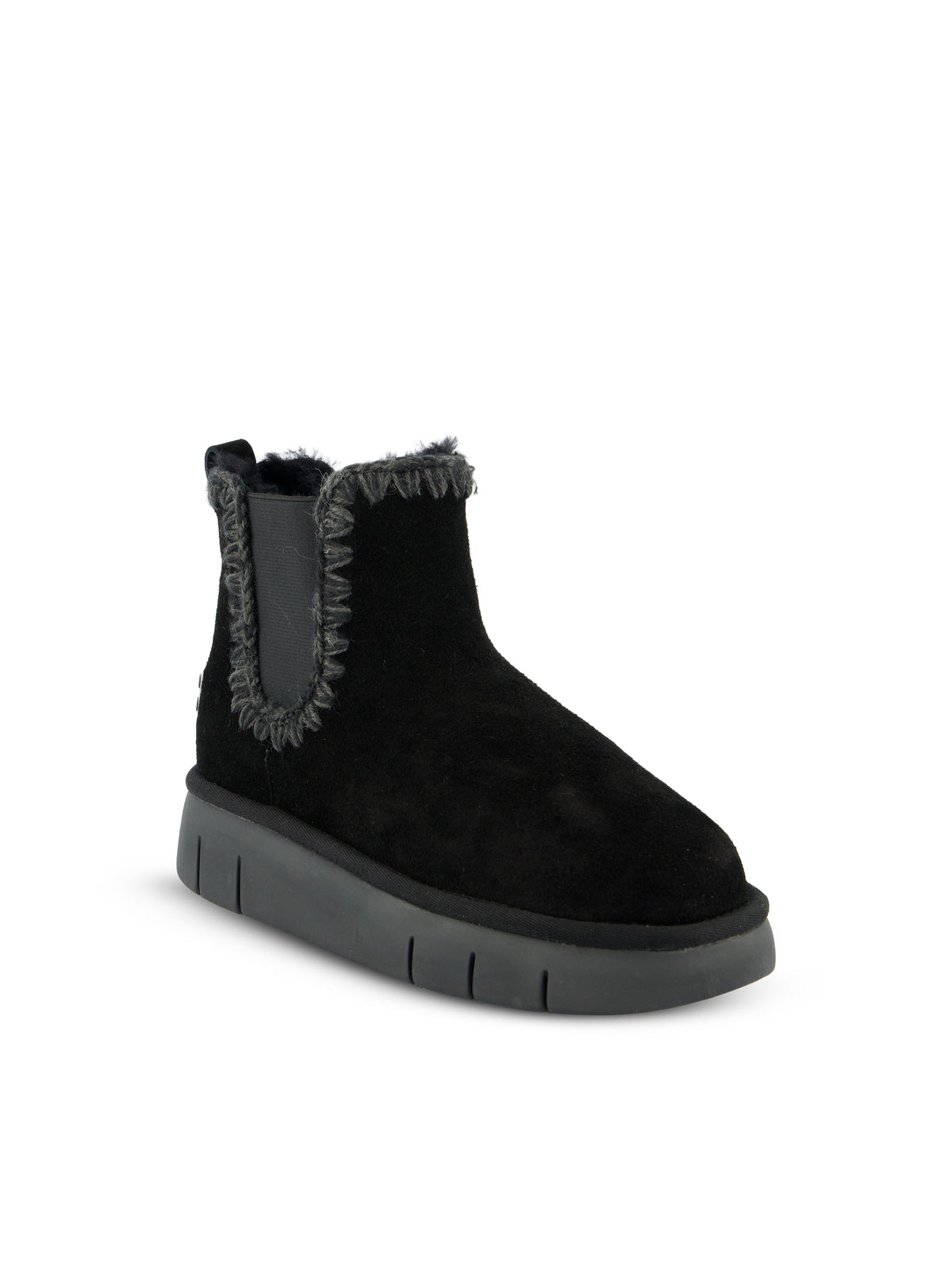 Stivaletti realizzati in suede. FW531037A BKBK MOU 