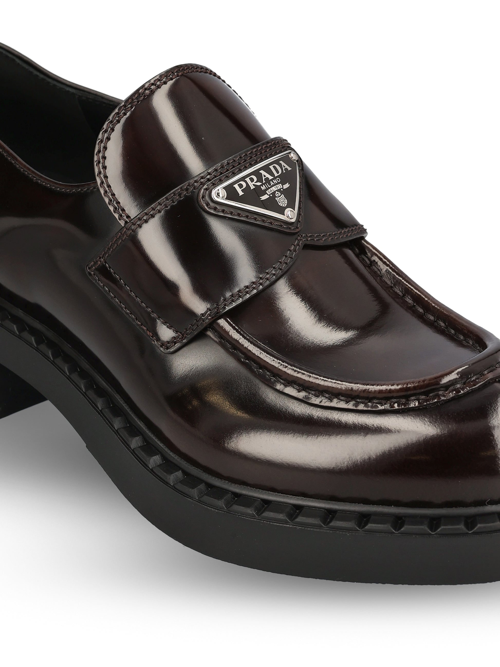 Mocassini realizzati in pelle di vitello. 1D246M X6OF0038 PRADA 