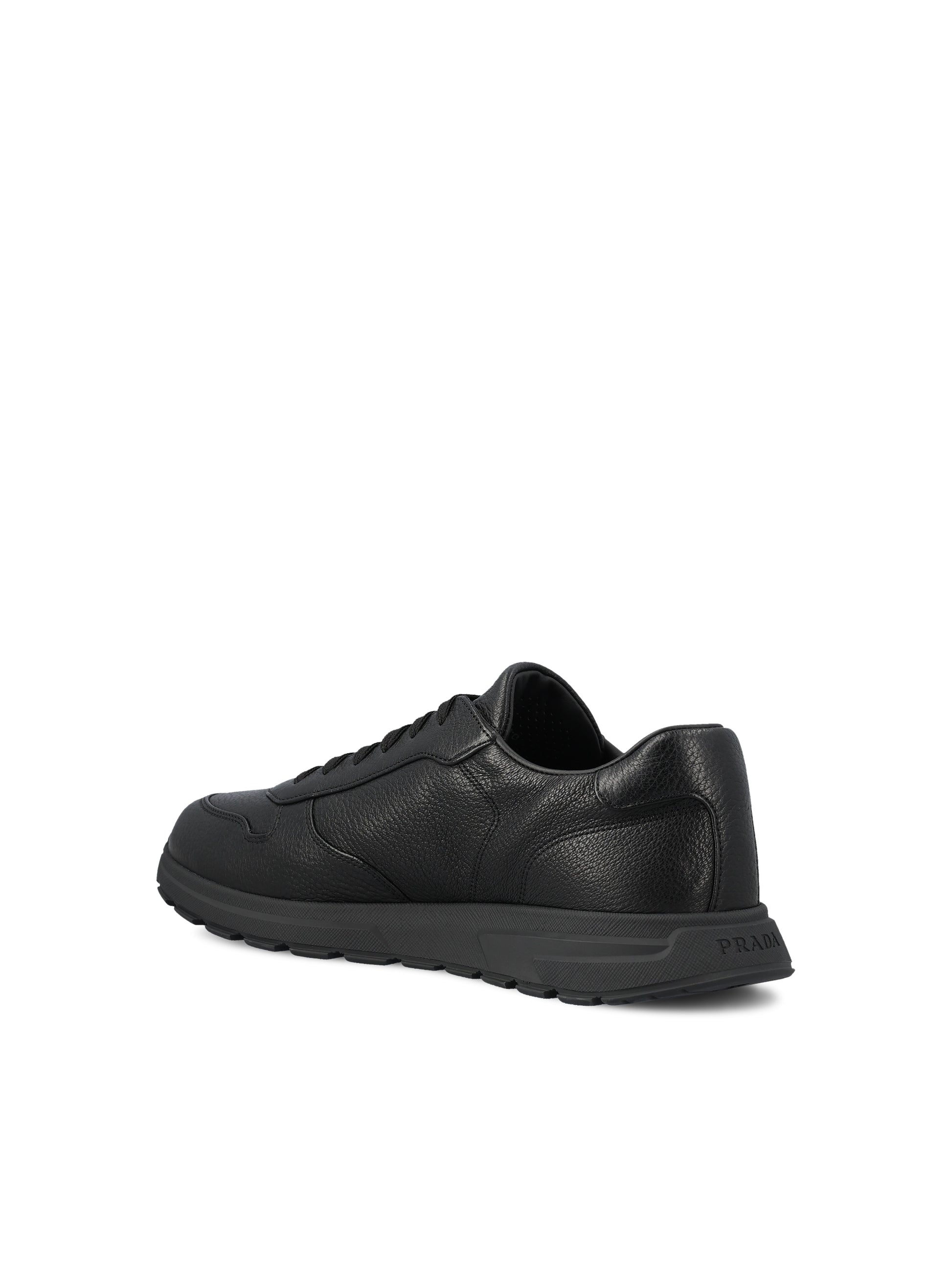 Sneakers realizzate in pelle. 2EE443 013F0002 PRADA 