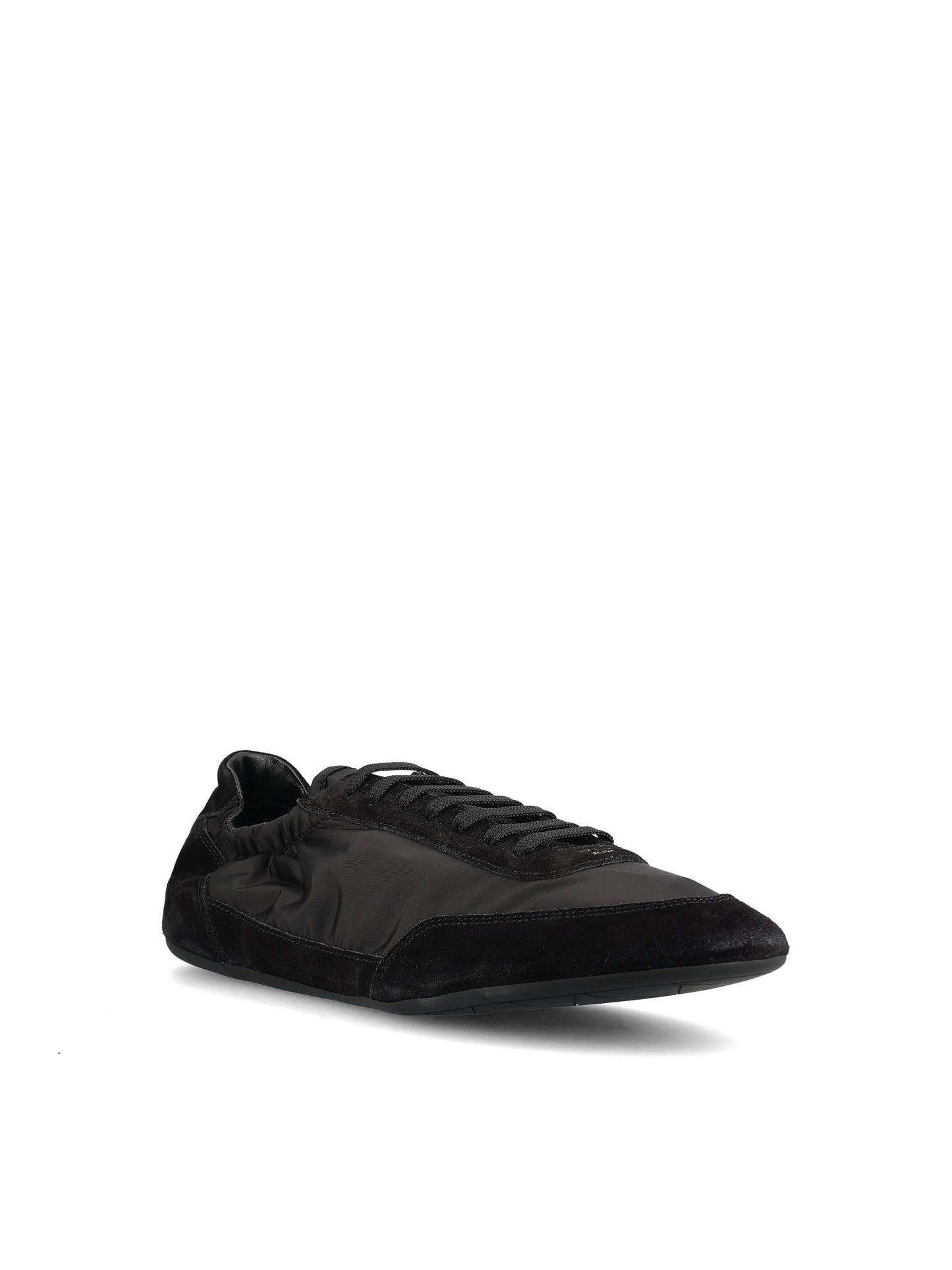 Sneakers realizzate in re-nylon e pelle. 2EG479 D7CF0002 PRADA 