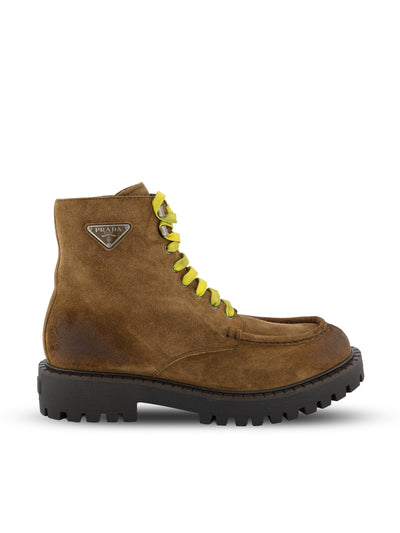 Stivaletti realizzati in pelle scamosciata. 2TE214 0B2F0E2Q PRADA 