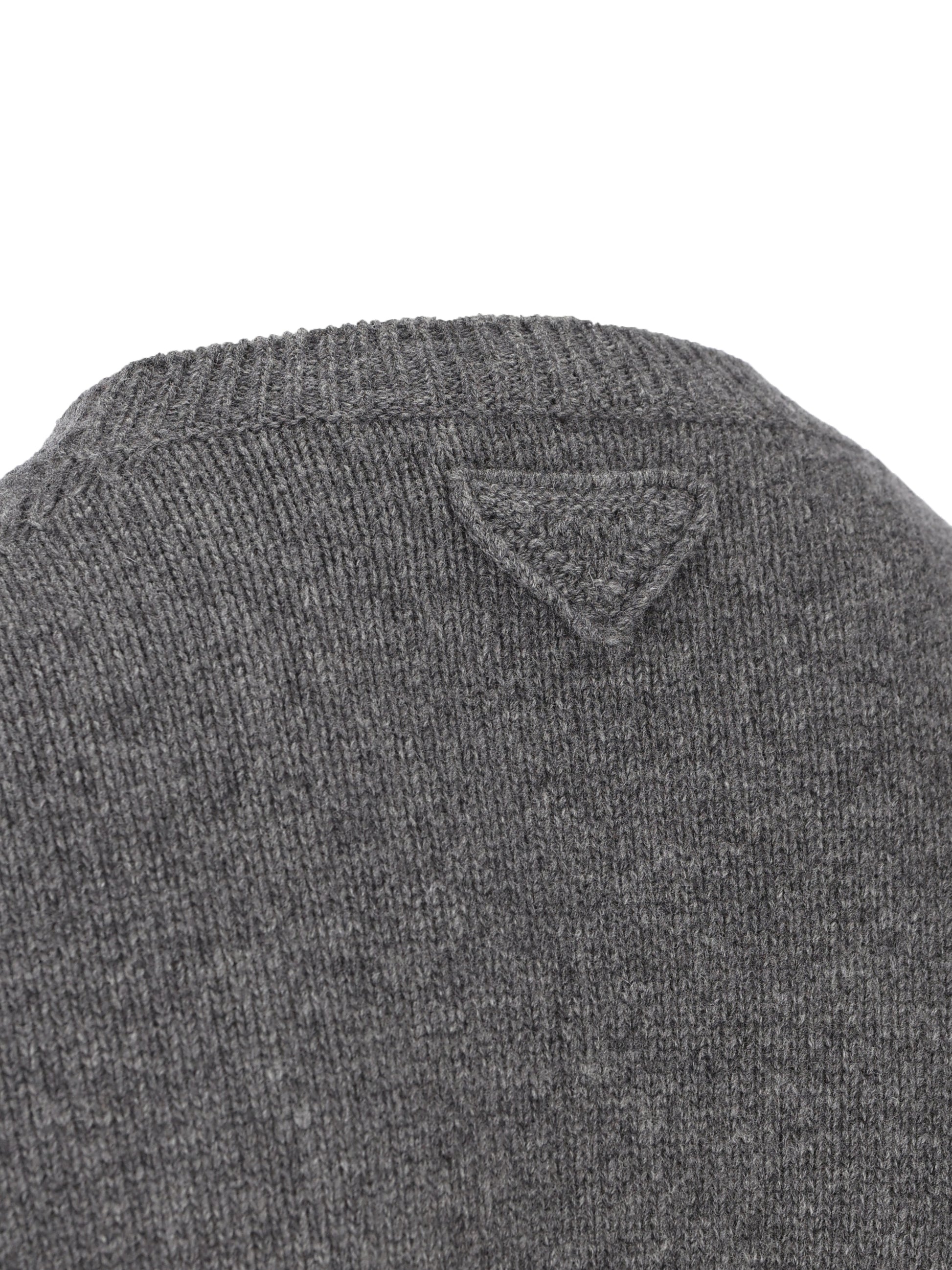 Maglia realizzata in lana e cashmere. P24F3V 6339F0480 PRADA 